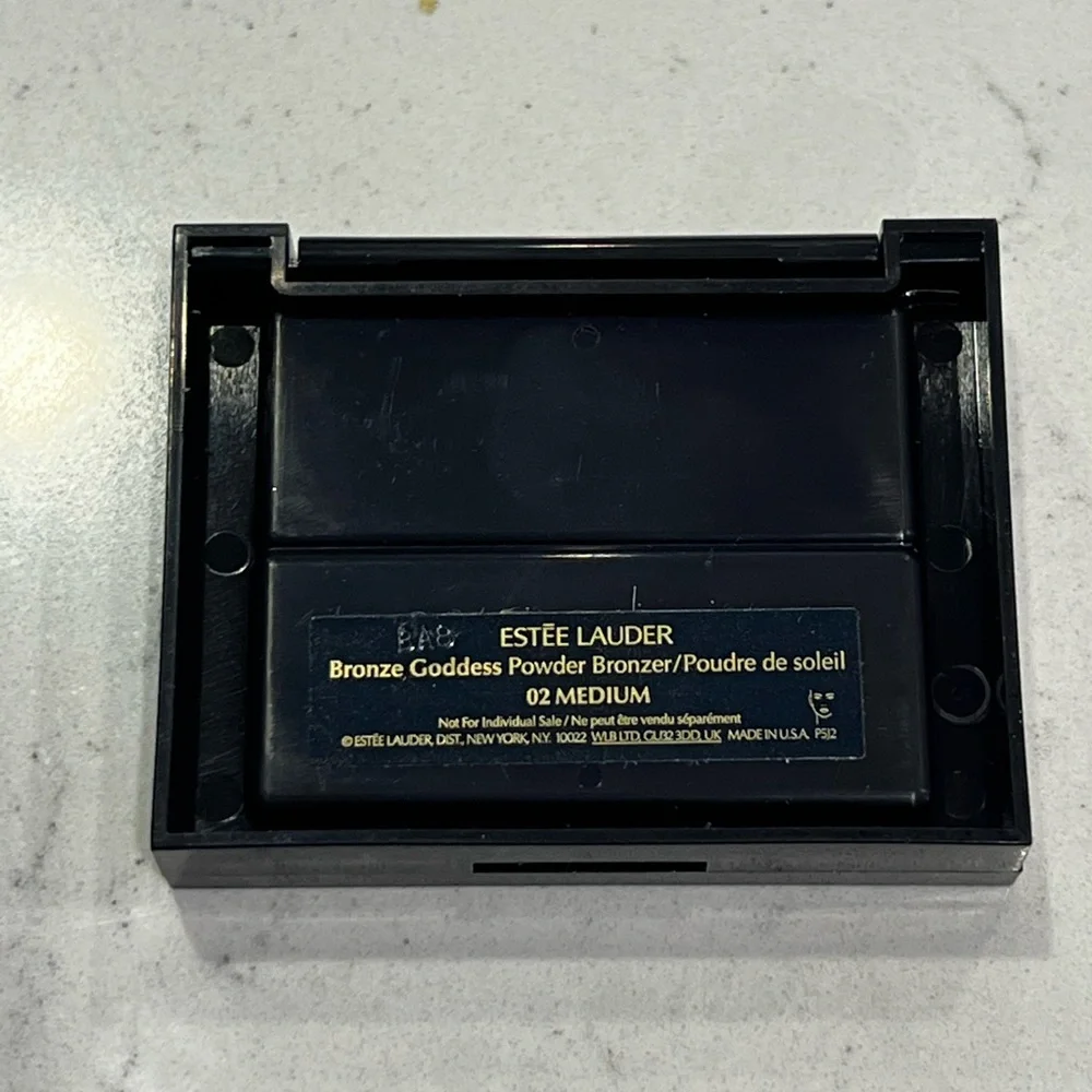ESTEE LAUDER - bronzing powder - Bronze Goddess